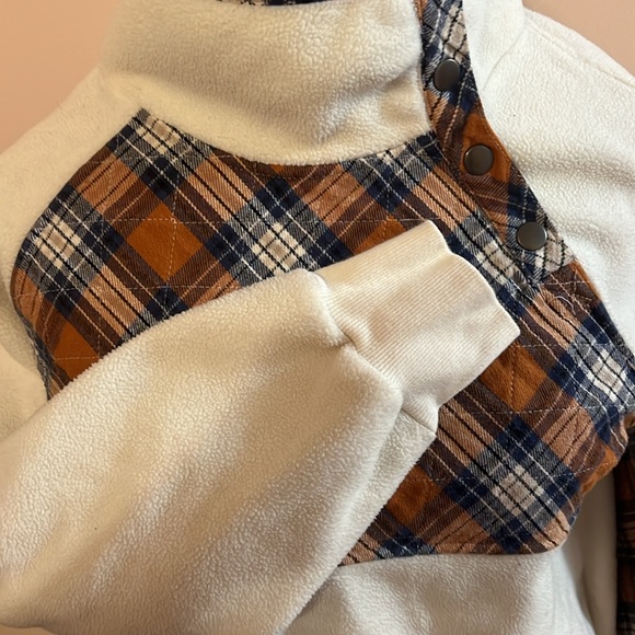 Entro cream Fleece Pullover Sweater rust and blue Plaid Accents Cabincore Size L - Picture 3 of 7